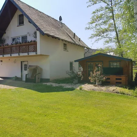 Ferienhaus Nahe Burg Eltz Auf Traumhaften Reiterhof * Munstermaifeld
